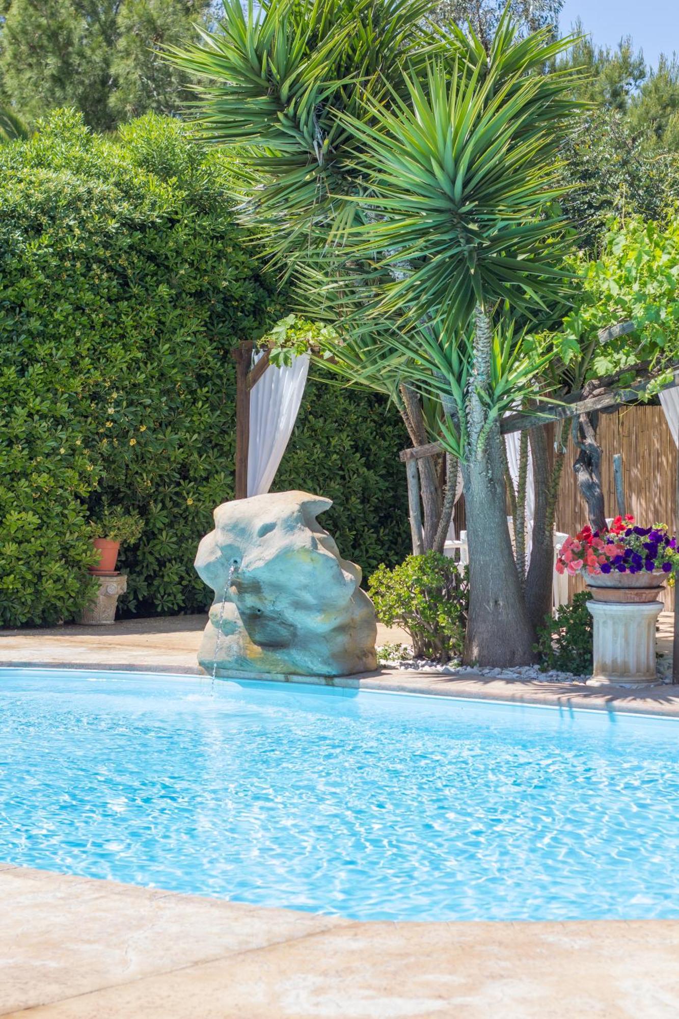 Albergo Residenziale Menhirs Putzu Idu Extérieur photo