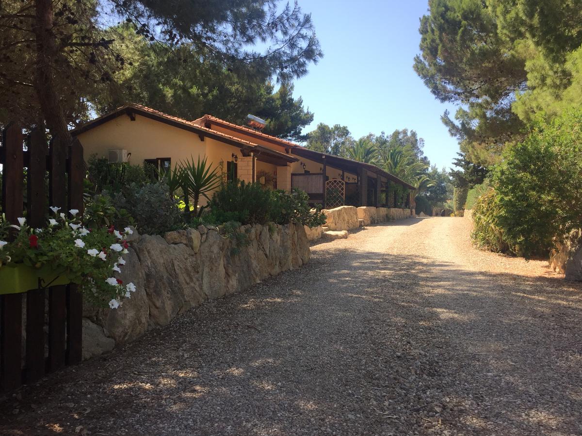 Albergo Residenziale Menhirs Putzu Idu Extérieur photo